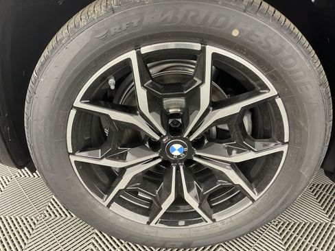 Used 2024 BMW X3 xDrive30i w/ M Sport Package AWD/4WD image 10