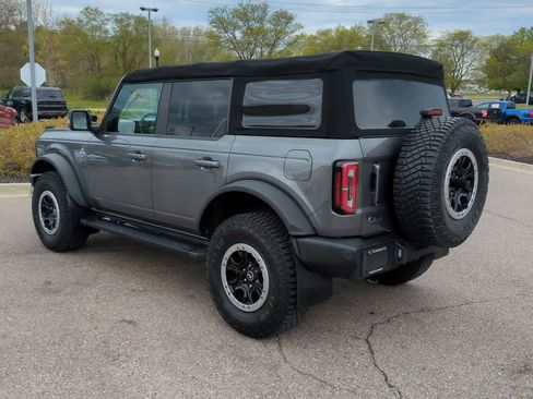 Used 2022 Ford Bronco Outer Banks w/ Sasquatch Package AWD/4WD image 6