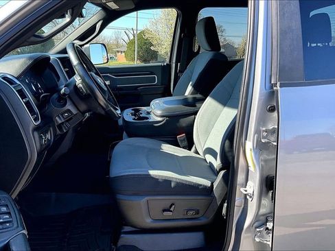 Used 2021 RAM 2500 Big Horn w/ Level 1 Equipment Group image 22