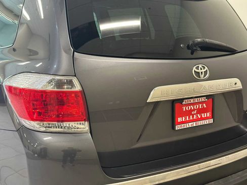 Used 2013 Toyota Highlander Limited image 7