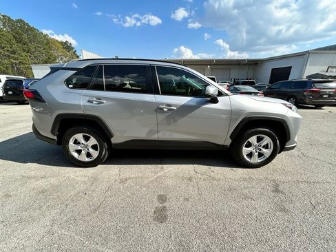 Used 2021 Toyota RAV4 XLE image 8