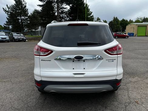 Used 2015 Ford Escape Titanium w/ Equipment Group 301A AWD/4WD image 4
