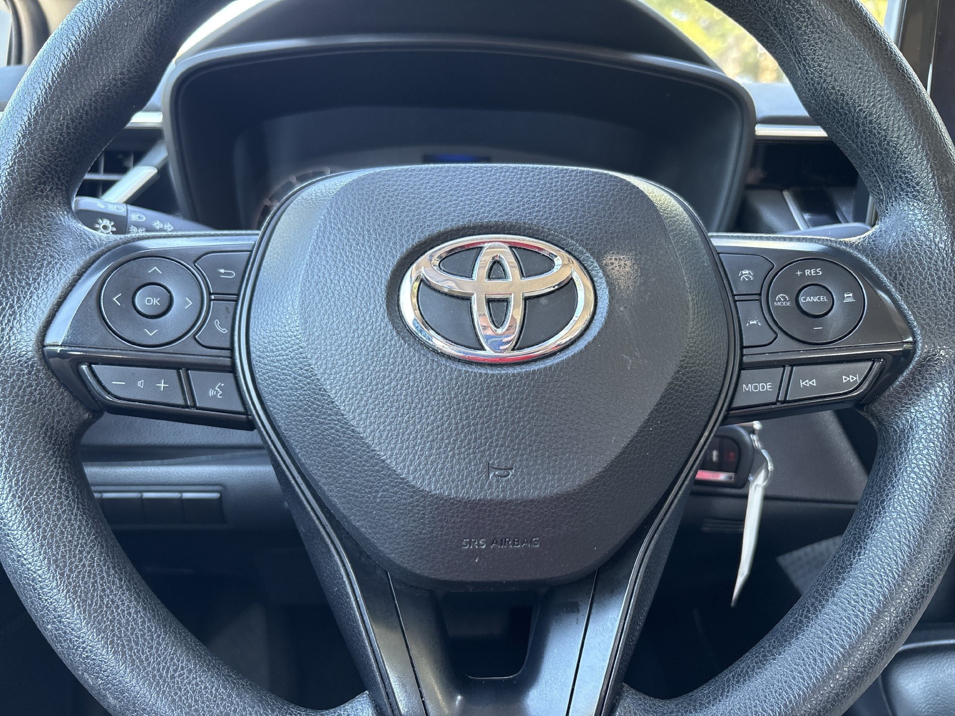 Used 2024 Toyota Corolla LE FWD image 10