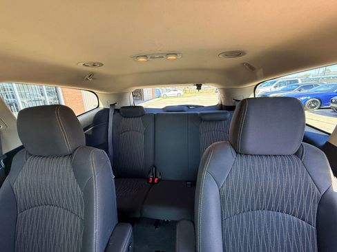 Used 2014 Chevrolet Traverse LT image 35