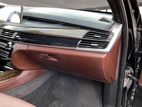 Used 2016 BMW X5 xDrive50i image 17