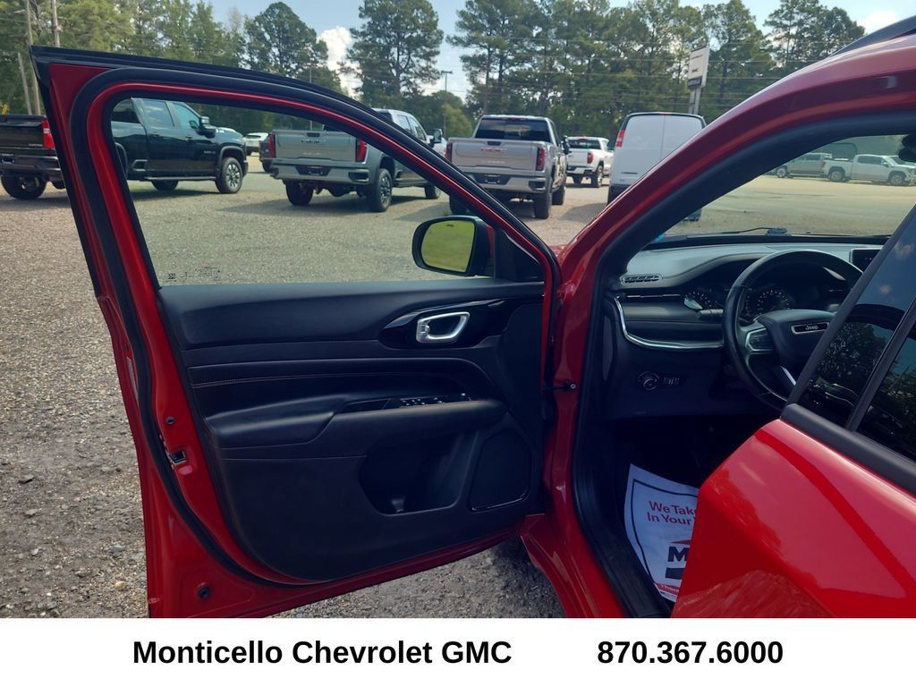 Used 2022 Jeep Compass Limited AWD/4WD image 12
