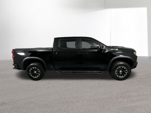 Used 2024 Chevrolet Silverado 1500 ZR2 w/ Technology Package image 36