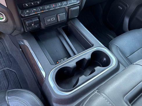 Used 2020 GMC Sierra 1500 SLT w/ SLT Premium Plus Package image 27