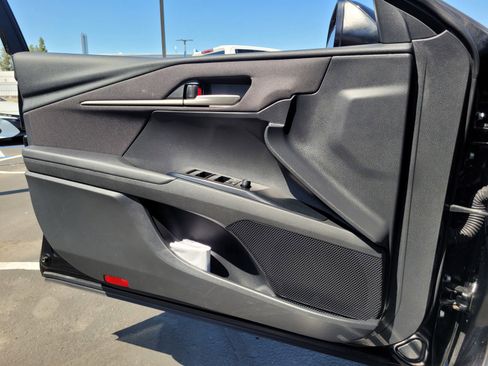 Used 2025 Toyota Camry LE image 25