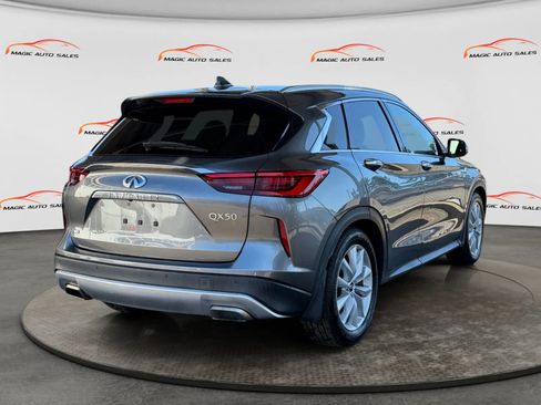 Used 2019 INFINITI QX50 Essential w/ Premium Heat Package image 8
