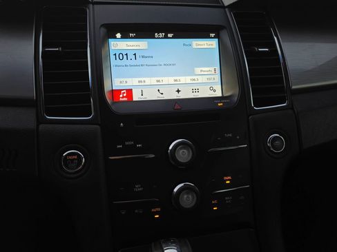 Used 2016 Ford Taurus SEL w/ Equipment Group 201A image 16