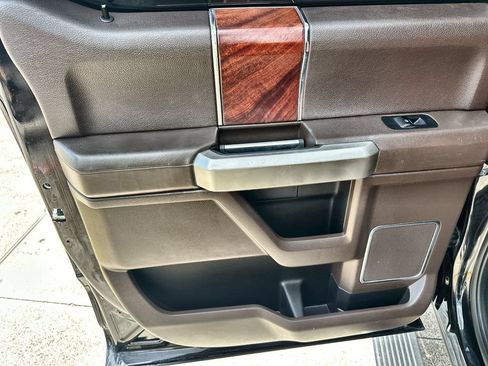 Used 2019 Ford F150 King Ranch w/ Equipment Group 601A Luxury AWD/4WD image 15