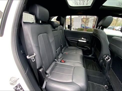 Used 2020 Mercedes-Benz GLB 250 4MATIC image 19