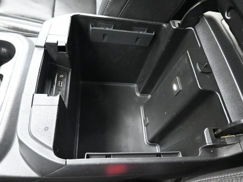 Used 2019 GMC Sierra 1500 SLT w/ SLT Premium Plus Package image 23