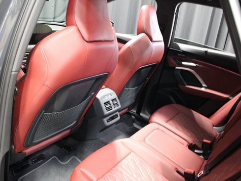 Used 2025 Audi SQ5 Prestige image 26