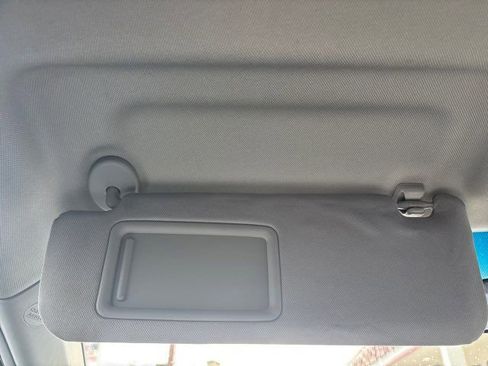 Used 2017 Toyota Camry LE image 29