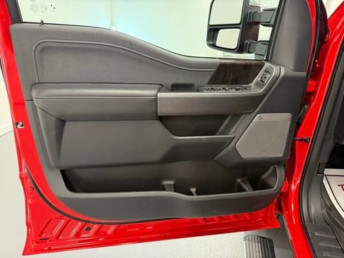 New 2026 Ford F250 Lariat w/ Lariat Premium Package image 13
