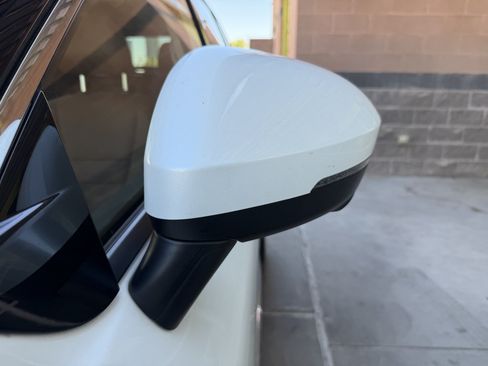 Used 2025 Nissan Rogue Platinum w/ Tech Package FWD image 12
