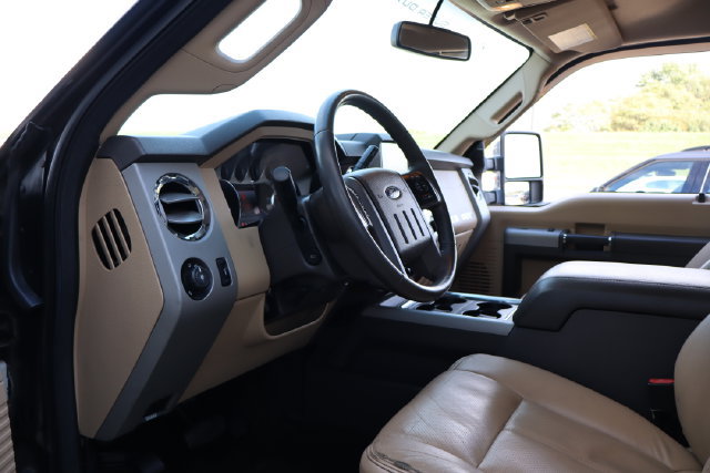 Used 2015 Ford F350 Lariat w/ Lariat Interior Package AWD/4WD image 18