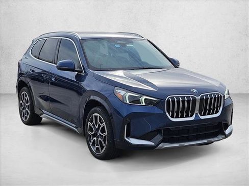 Used 2025 BMW X1 xDrive28i w/ Convenience Package image 3