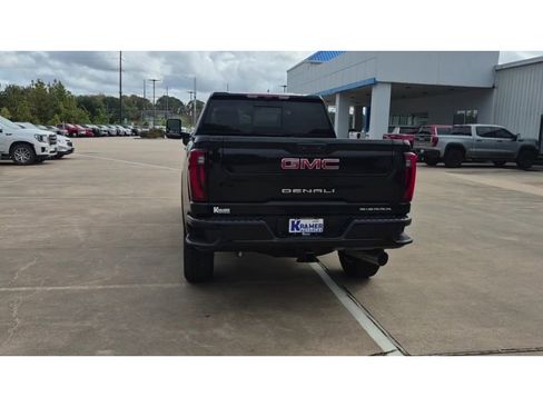 New 2026 GMC Sierra 2500 Denali image 7