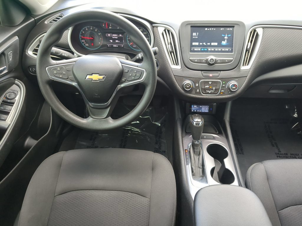 Used 2018 Chevrolet Malibu LS FWD image 11