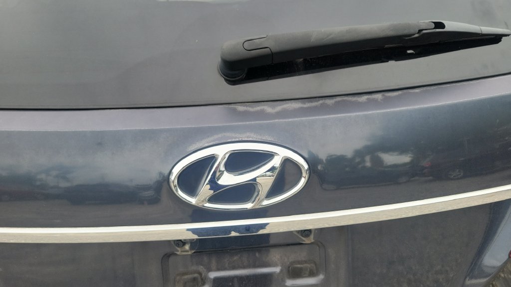 Used 2017 Hyundai Santa Fe FWD image 13