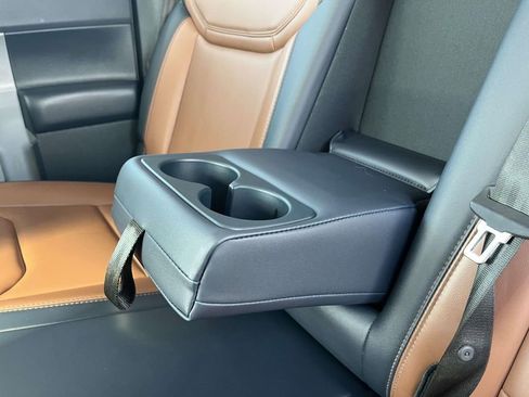 Used 2023 Ford Maverick Lariat w/ Equipment Group 500A Standard image 31