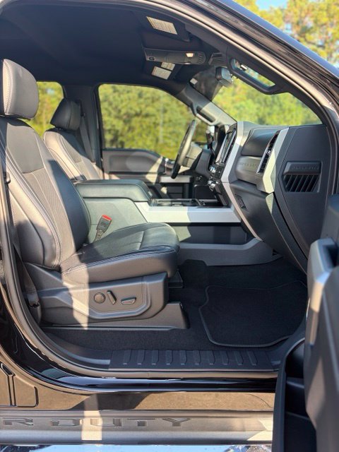 Used 2022 Ford F350 Lariat w/ Lariat Ultimate Package AWD/4WD image 13