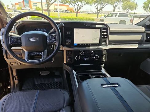 Used 2025 Ford F250 Platinum w/ FX4 Off-Road Package AWD/4WD image 19