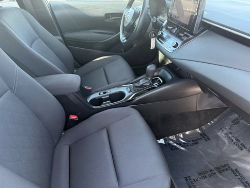 Used 2024 Toyota Corolla LE FWD image 30