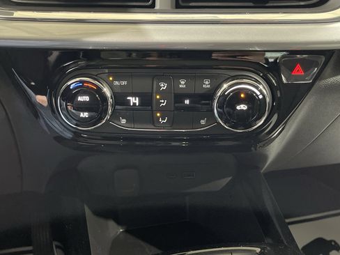 New 2026 Chevrolet Trax LT w/ Driver Confidence Package FWD image 22