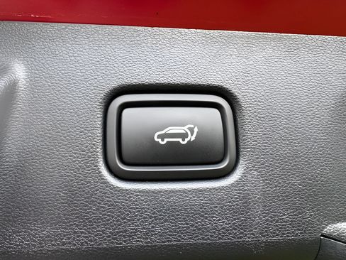 Used 2023 Hyundai Tucson Limited AWD/4WD image 12