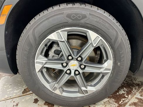 Used 2023 Chevrolet Blazer LT FWD image 26