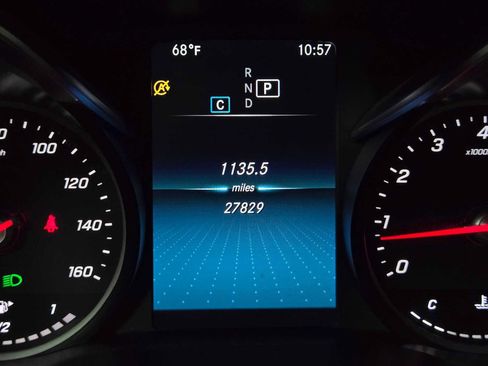Used 2022 Mercedes-Benz GLC 300 4MATIC image 24