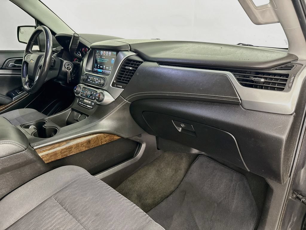 Used 2018 Chevrolet Suburban LS AWD/4WD image 31