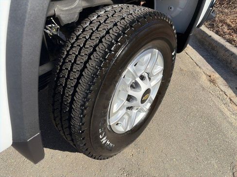 Used 2025 Chevrolet Silverado 2500 W/T w/ WT Convenience Package image 15