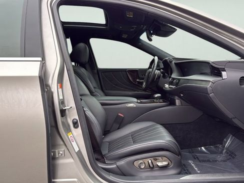 Used 2018 Lexus LS 500 AWD w/ Luxury Package image 11