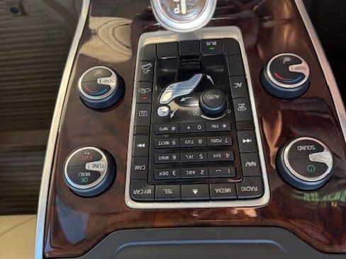 Used 2013 Volvo XC70 3.2 image 43