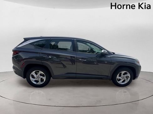 Used 2022 Hyundai Tucson SE FWD image 3