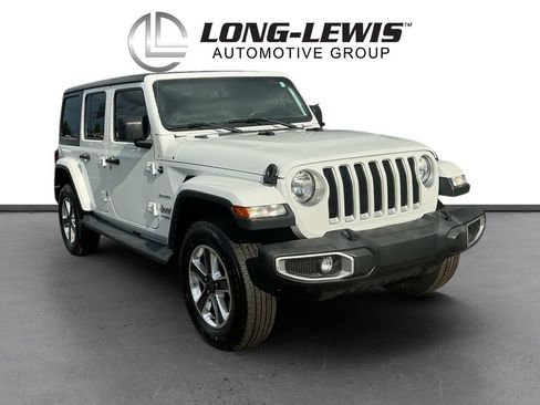 Used 2019 Jeep Wrangler Unlimited Sahara AWD/4WD image 10