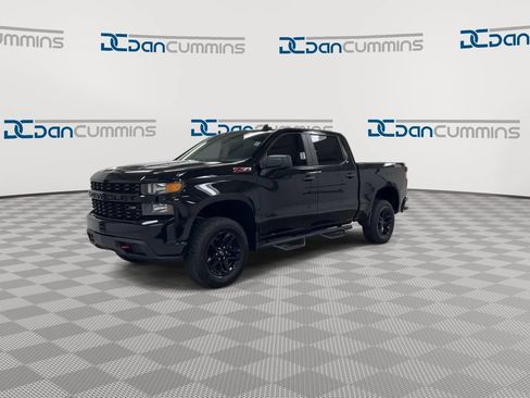 Used 2021 Chevrolet Silverado 1500 Custom Trail Boss w/ Midnight Edition AWD/4WD image 4