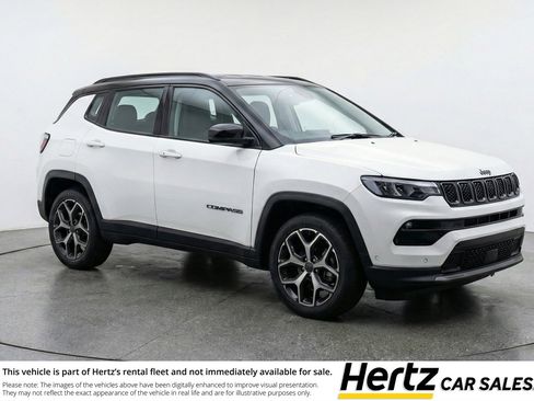 Used 2025 Jeep Compass Limited image 1