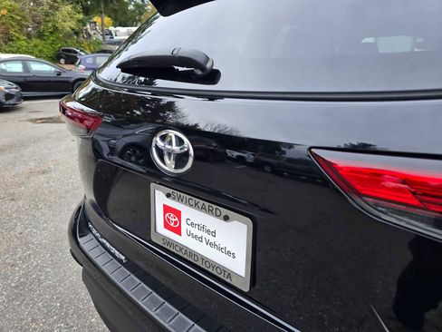 Certified 2022 Toyota Highlander XLE image 15