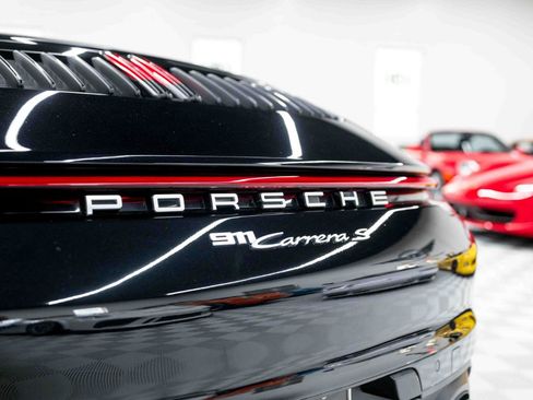 Used 2021 Porsche 911 Carrera S RWD image 26