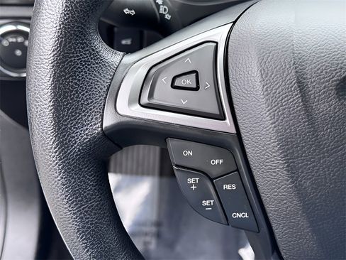 Used 2017 Ford Fusion S image 15