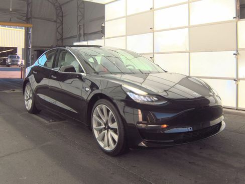 Used 2018 Tesla Model 3 Long Range image 5