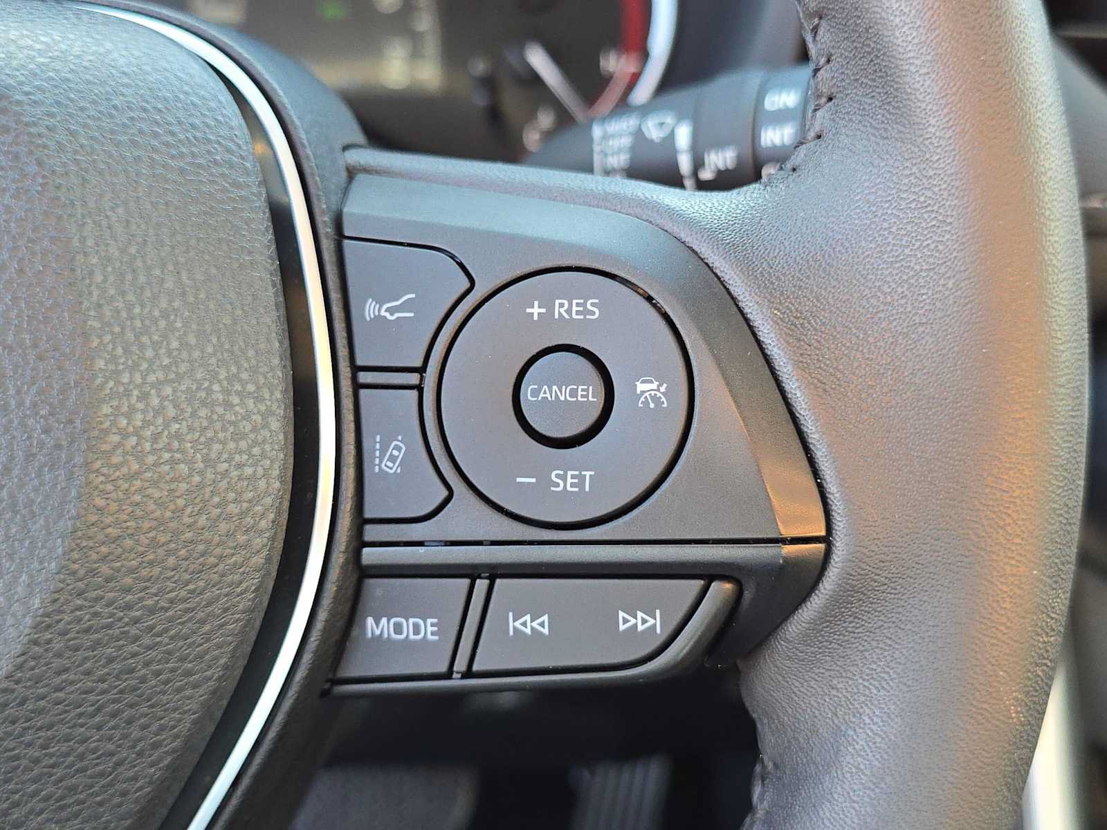 Certified 2024 Toyota RAV4 XLE Premium AWD/4WD image 30