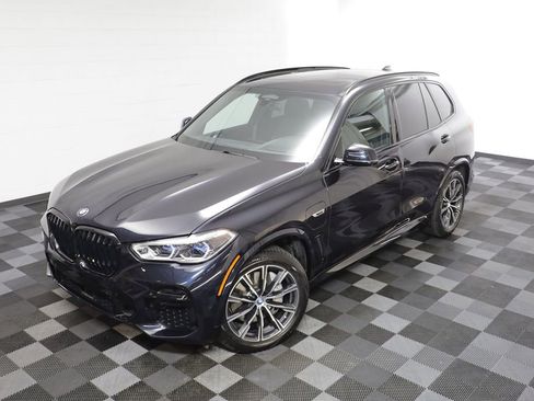 Certified 2023 BMW X5 xDrive45e w/ Executive Package image 2