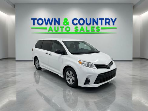 Used 2020 Toyota Sienna L FWD image 8